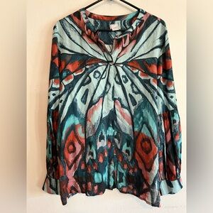 Chico’s Butterfly Print Artsy Abstract Boho Button Down Blouse Size 2/Large